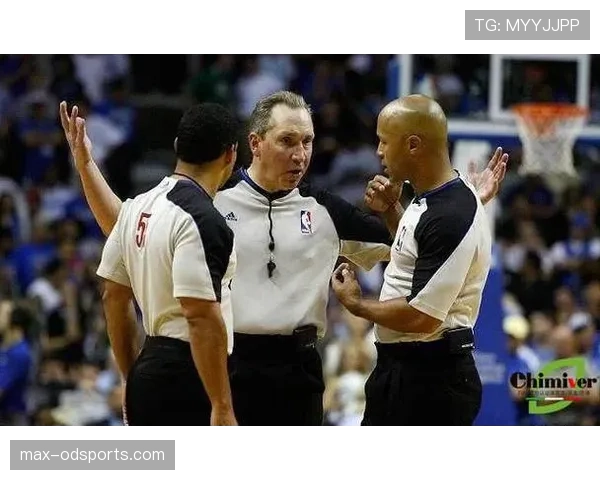 深度解析FIBA和NBA规则区别，从判罚到场地机制详解
